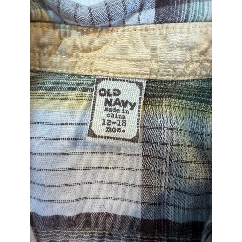 Old Navy Boy's 12-18M‎ Green Plaid Short Sleeve Button Down Shirt Short Sleeve